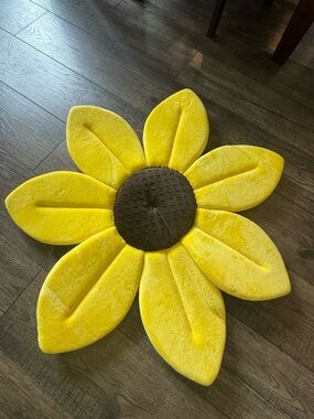 Yellow Sunflower infant bather